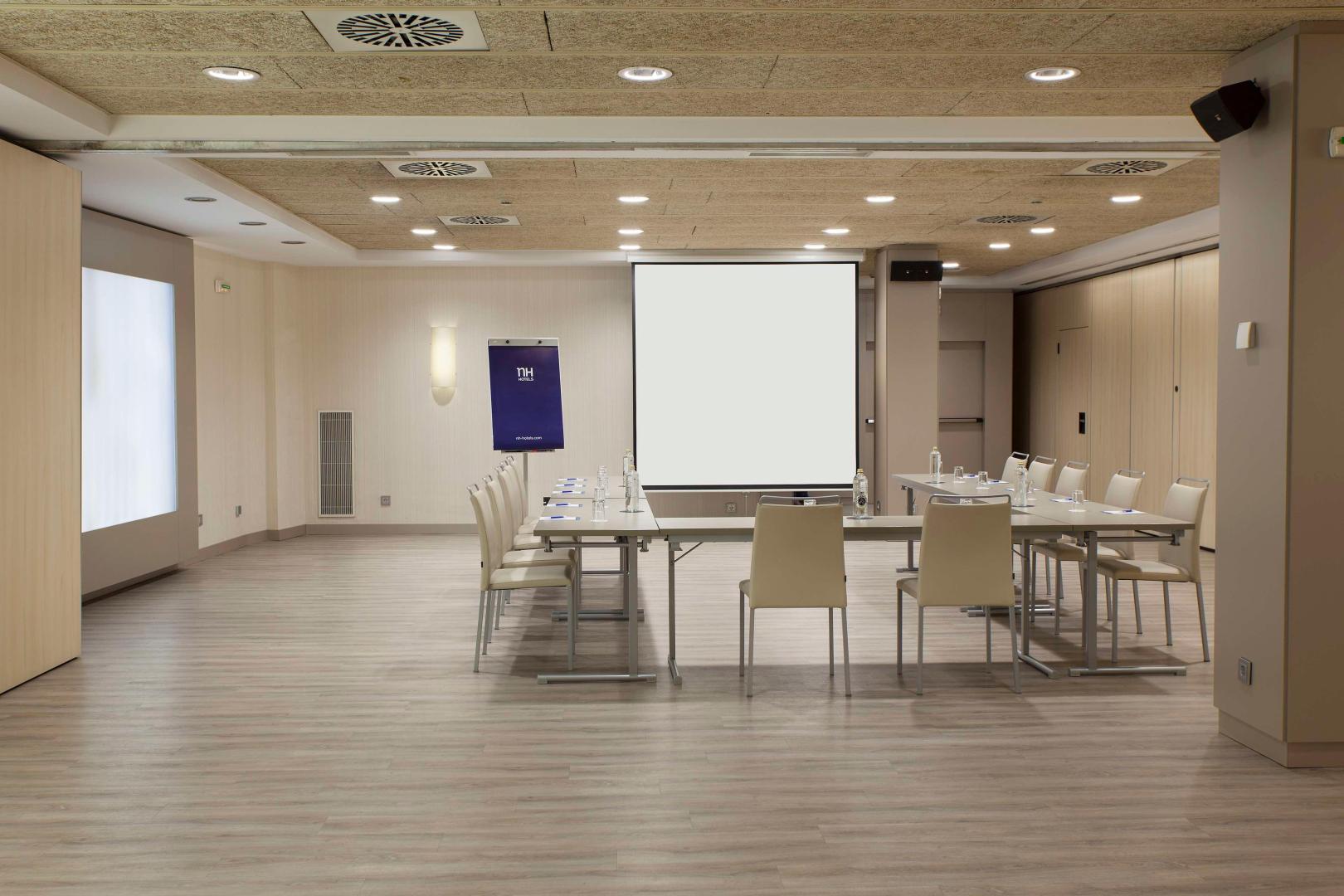 NH Pamplona Iruna Park foto 35