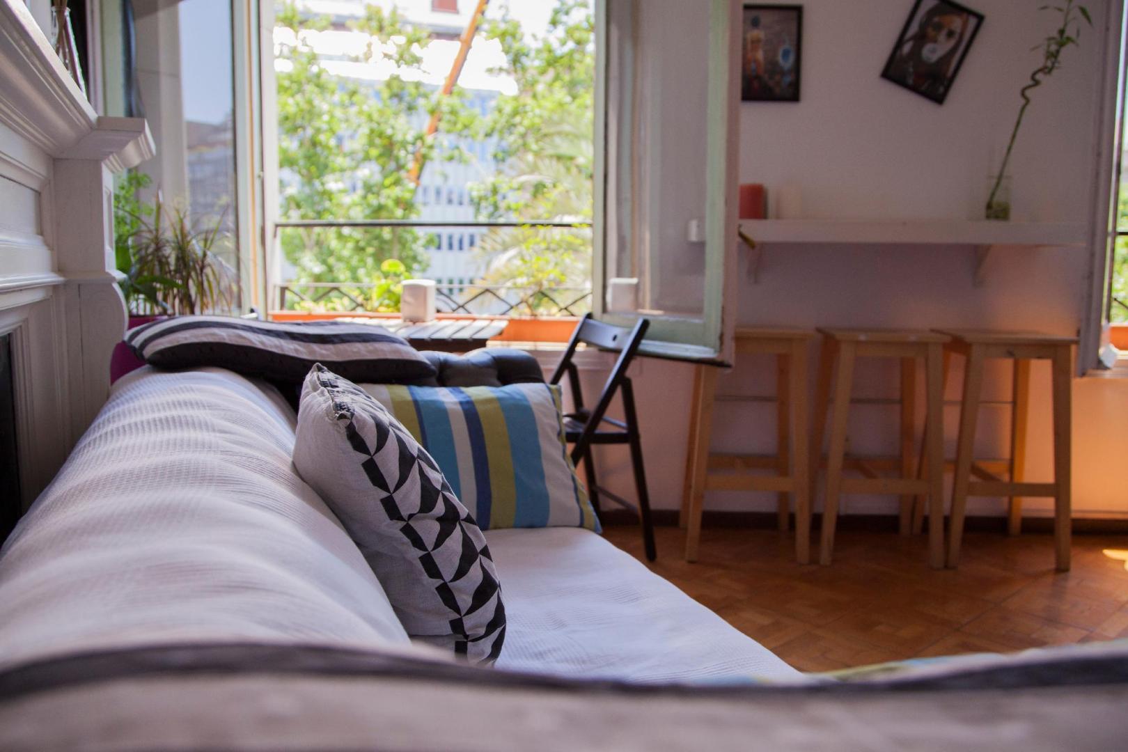 Wow Hostel Barcelona image 2