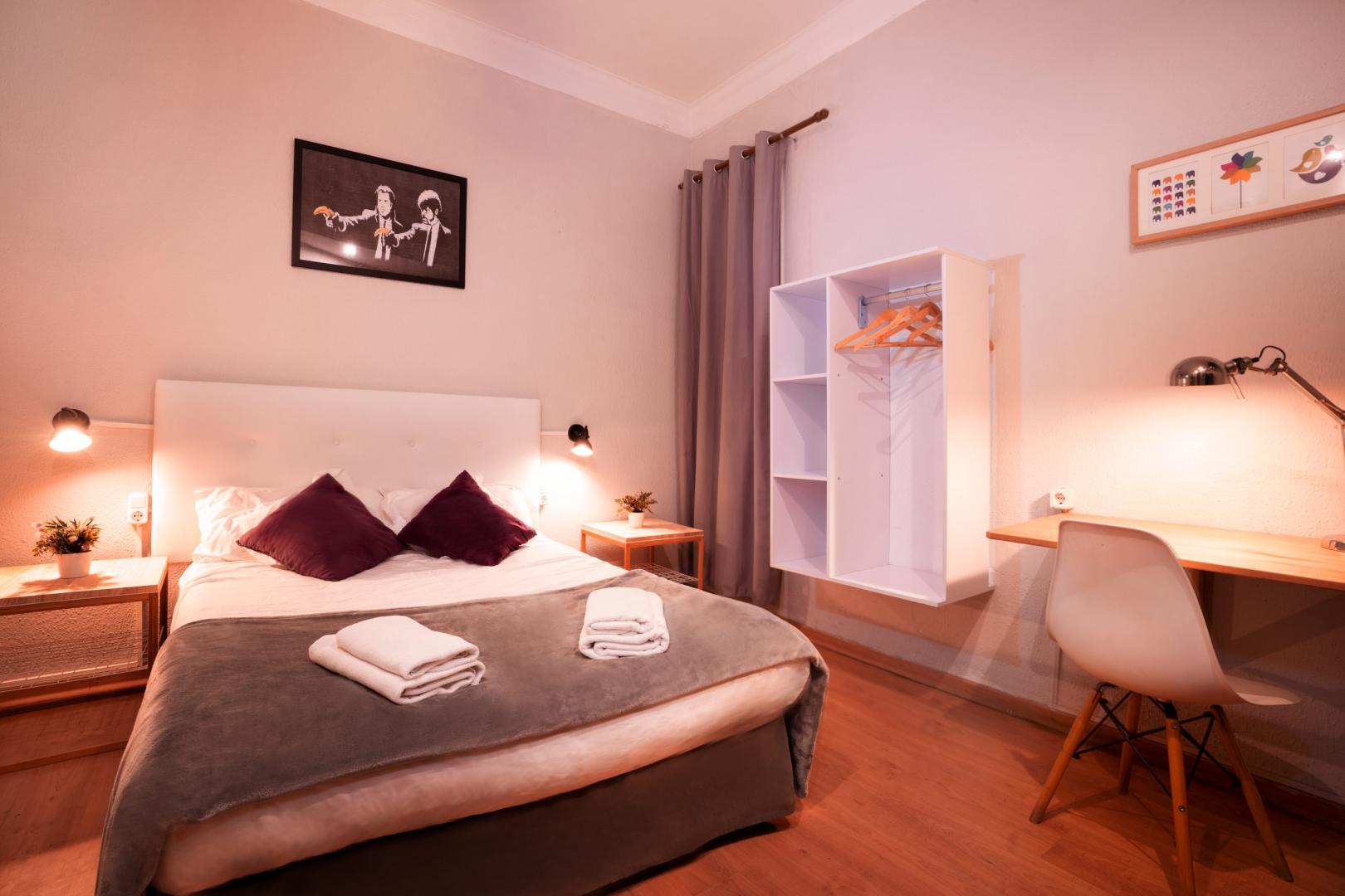 Wow Hostel Barcelona image 3