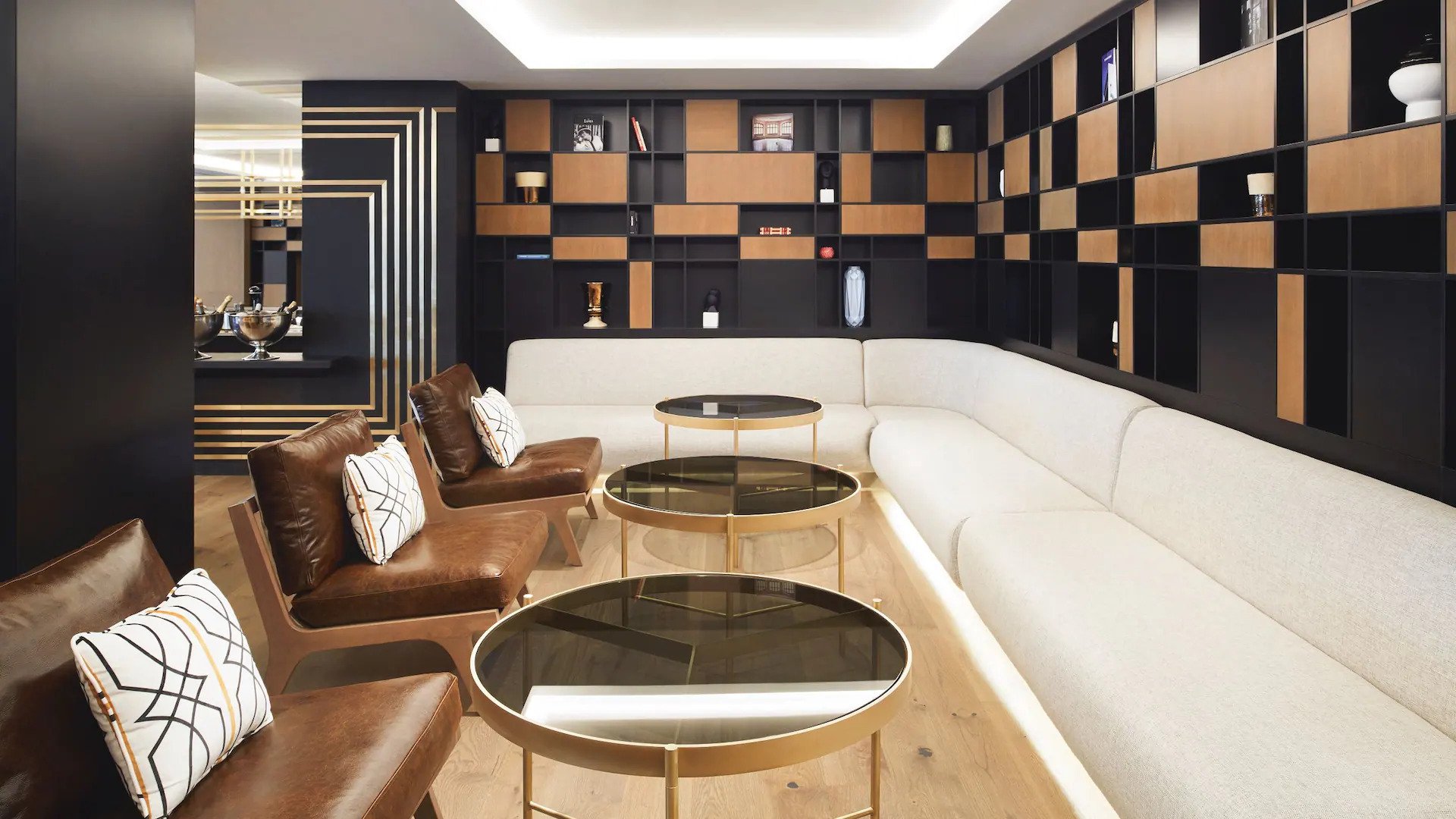 Grand Hyatt Athens image 2