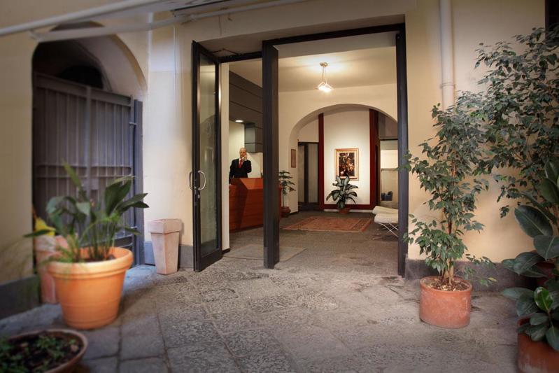 Caravaggio Hotel in Naples - foto 2