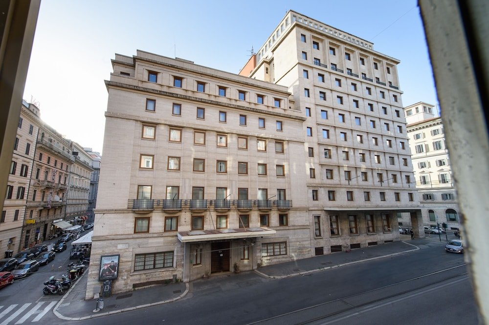 Bettoja Hotel Atlantico image 0