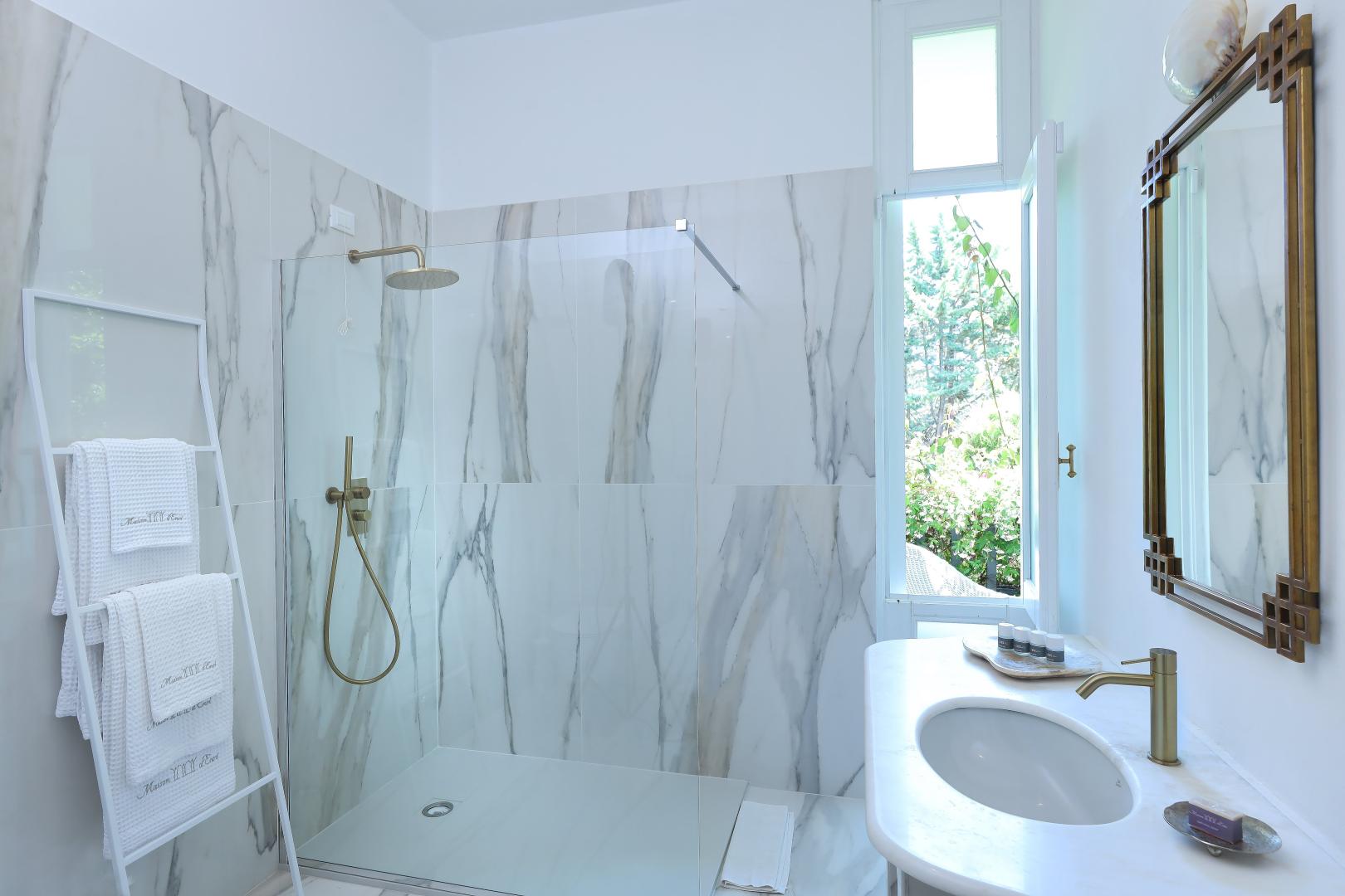 Maison d'Enrì foto 11