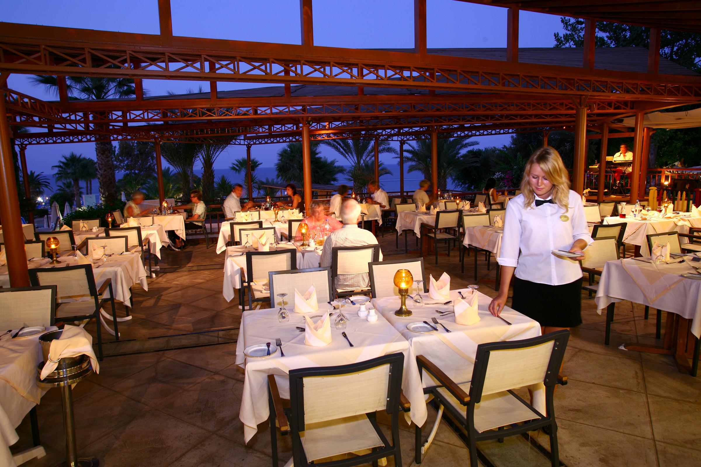 The Golden Coast Beach Hotel image 3