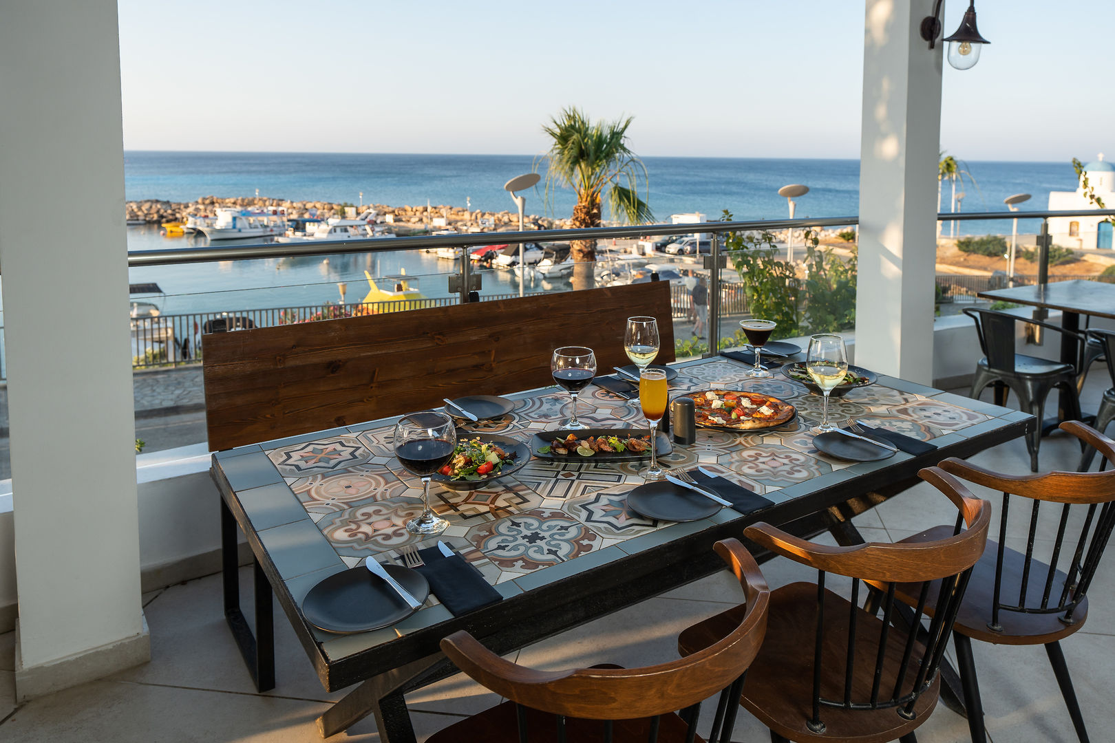 The Golden Coast Beach Hotel foto 16