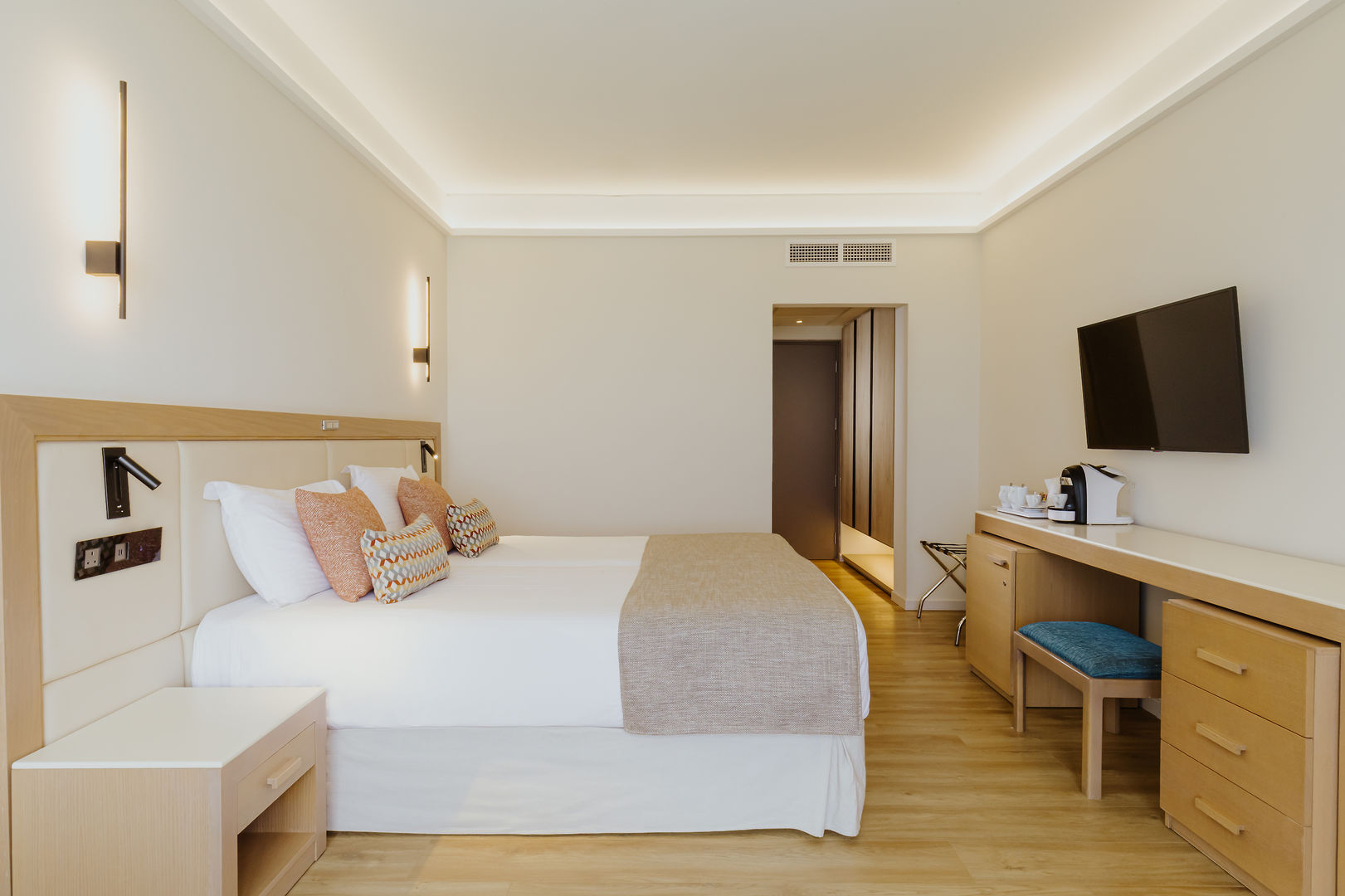 The Golden Coast Beach Hotel image 1