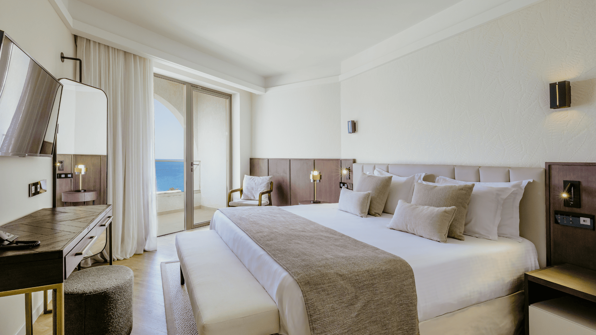 The Golden Coast Beach Hotel foto 8