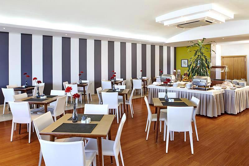 Luna Esperança Centro Hotel in Setubal - foto 3