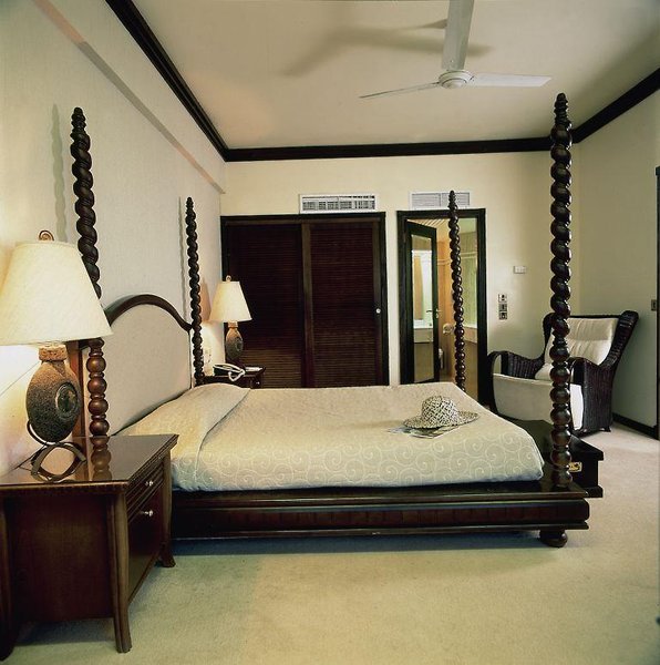The Golden Bay Beach Hotel foto 98