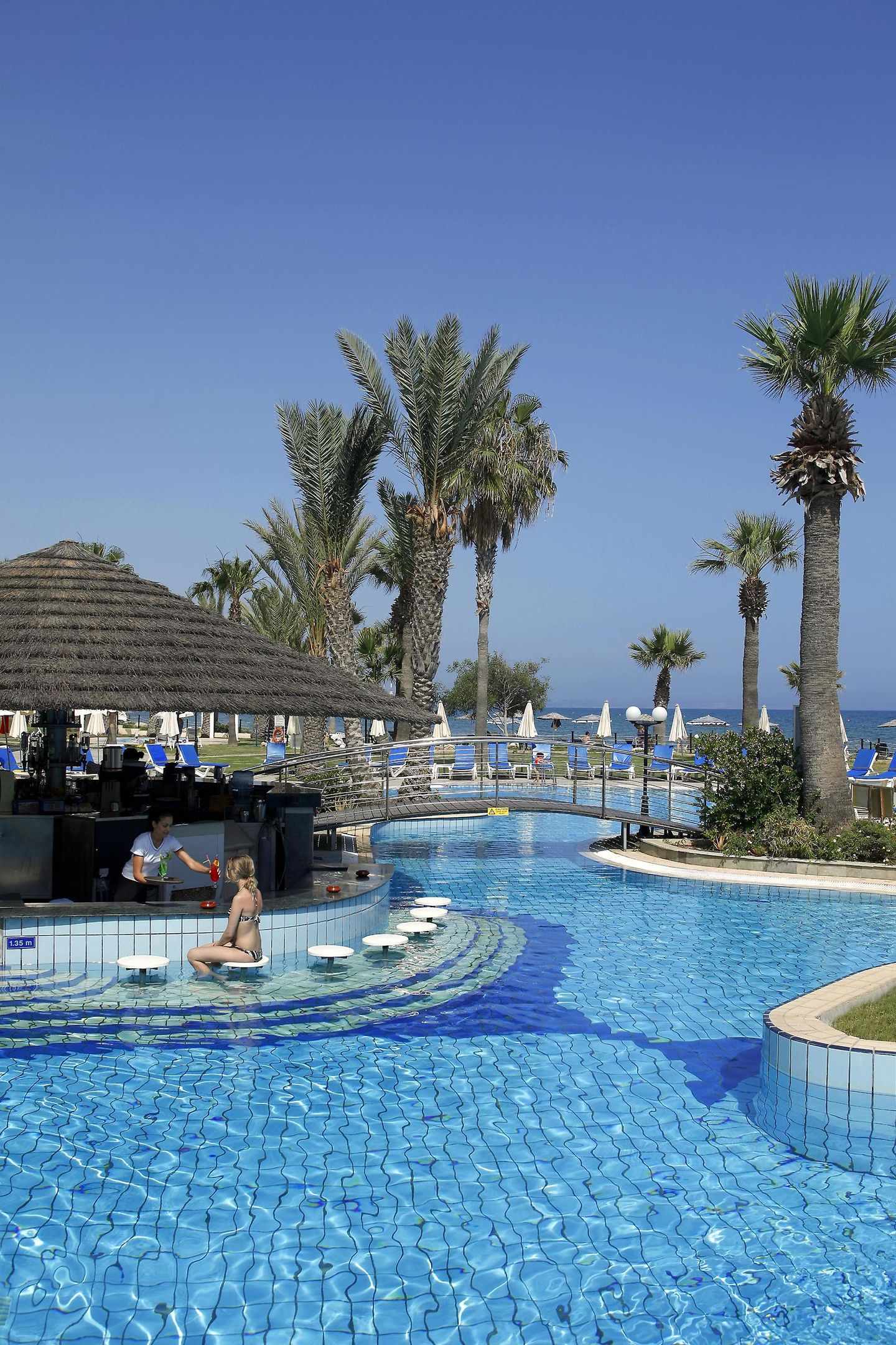 The Golden Bay Beach Hotel foto 161