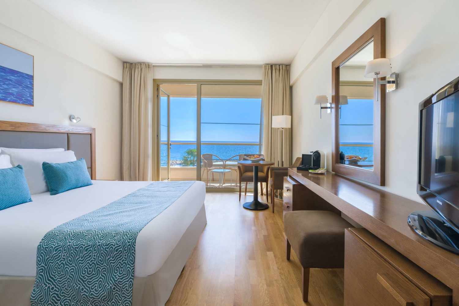 The Golden Bay Beach Hotel foto 171
