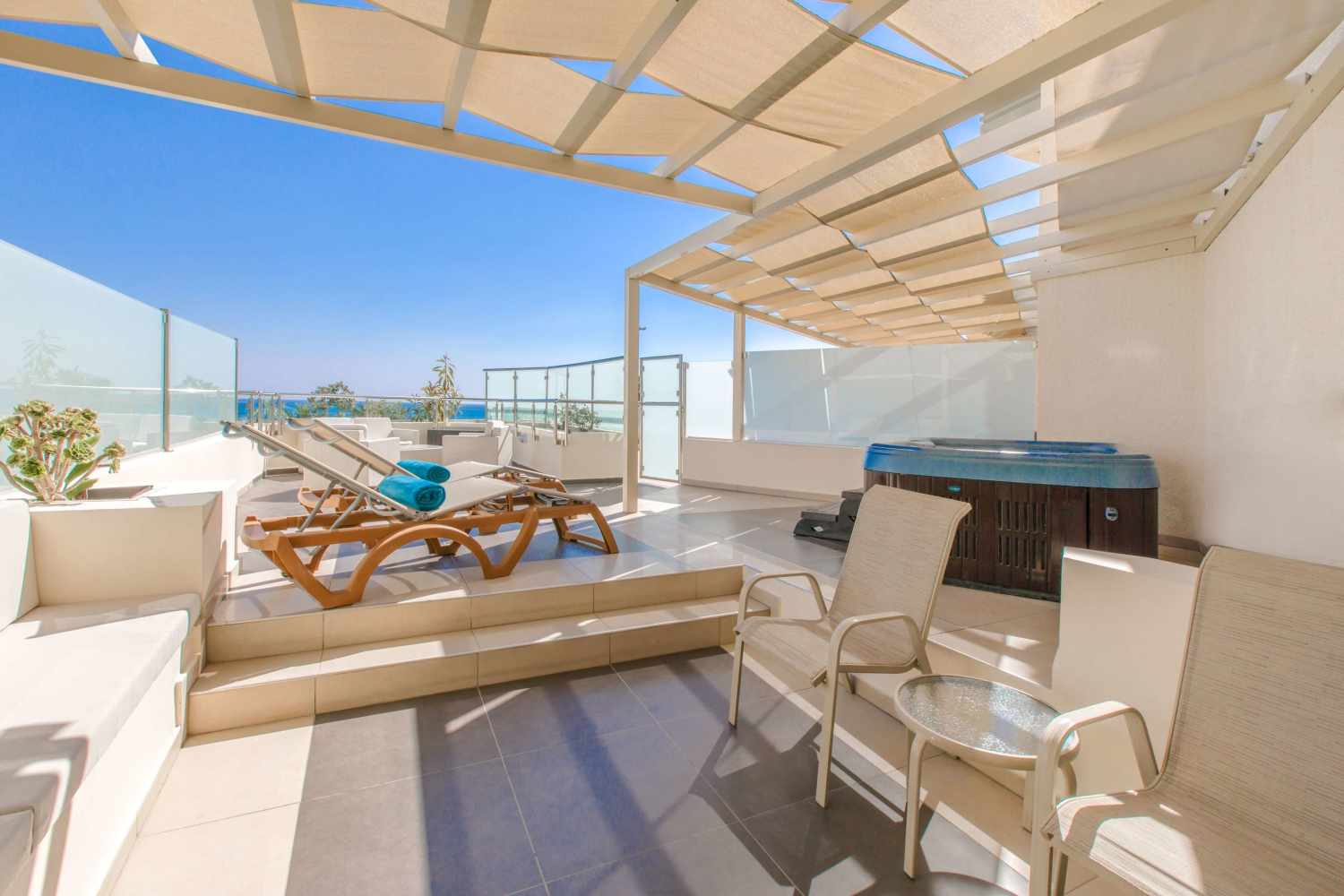 The Golden Bay Beach Hotel foto 176