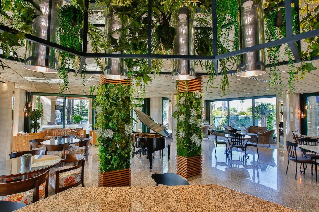 La Laguna Spa & Golf image 3