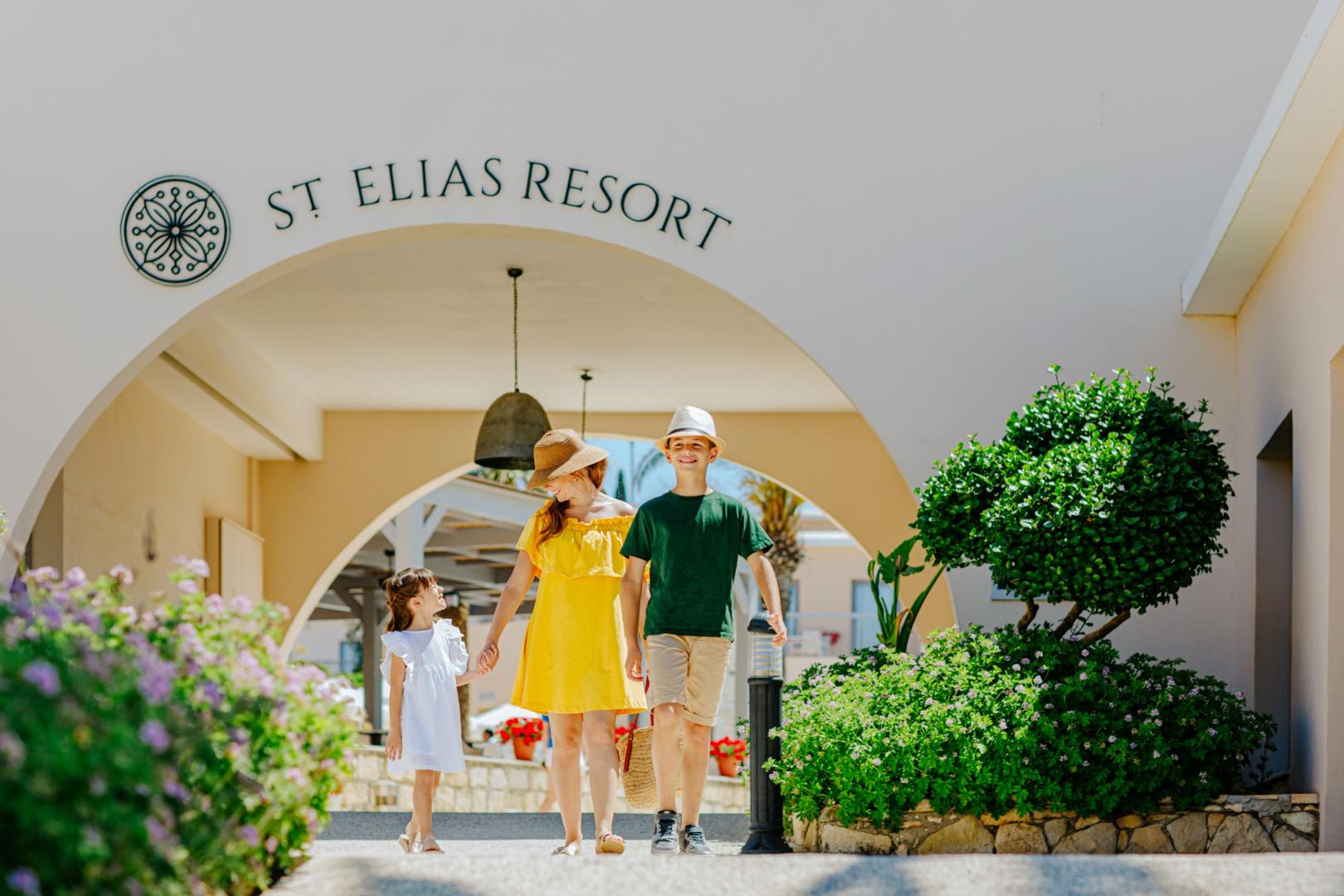 Louis St Elias Resort & Waterpark foto 16