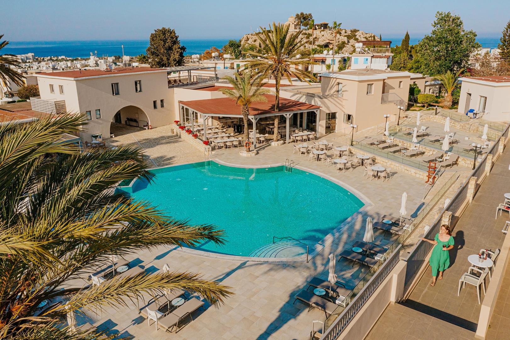 Louis St Elias Resort & Waterpark foto 17