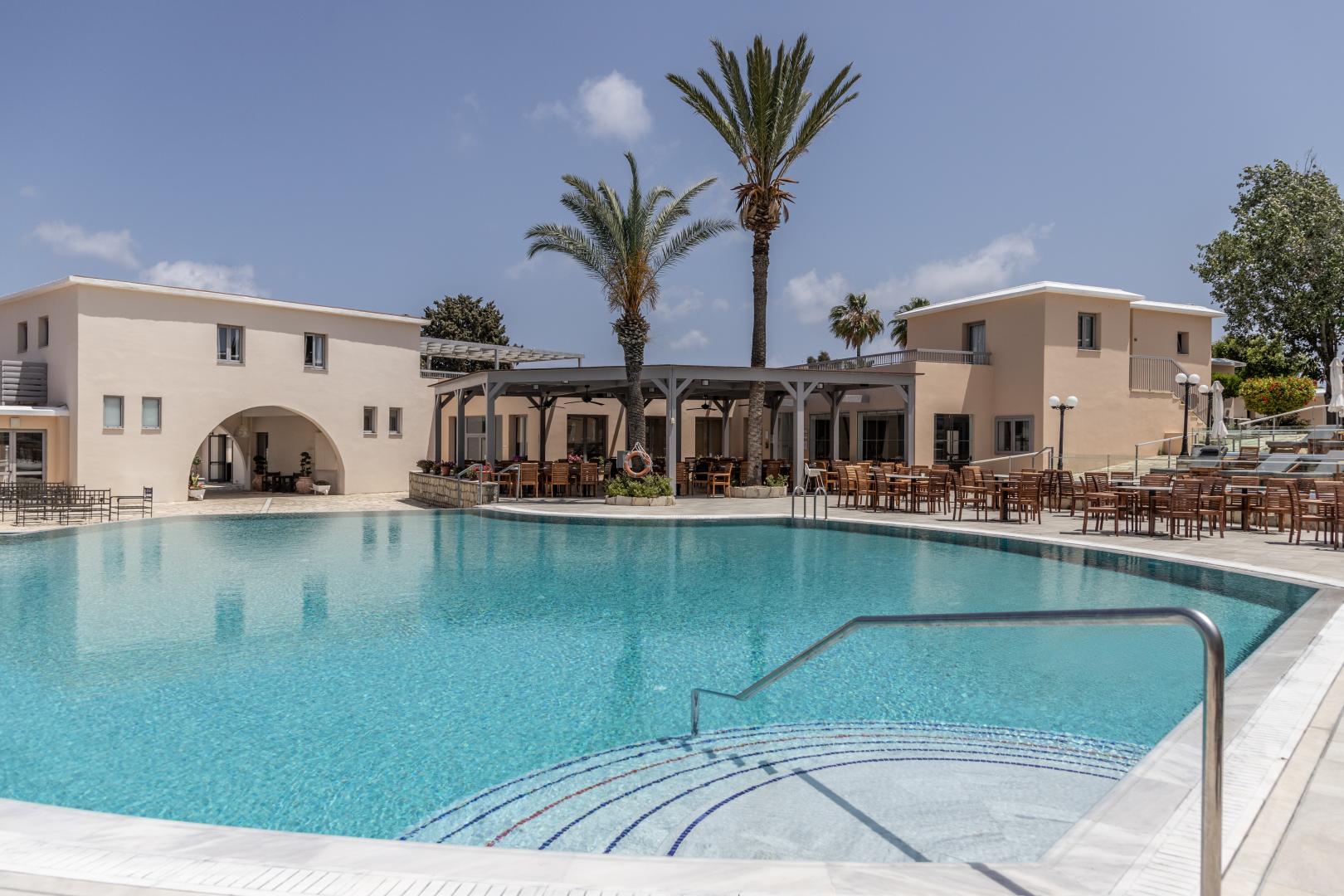 Louis St Elias Resort & Waterpark foto 6