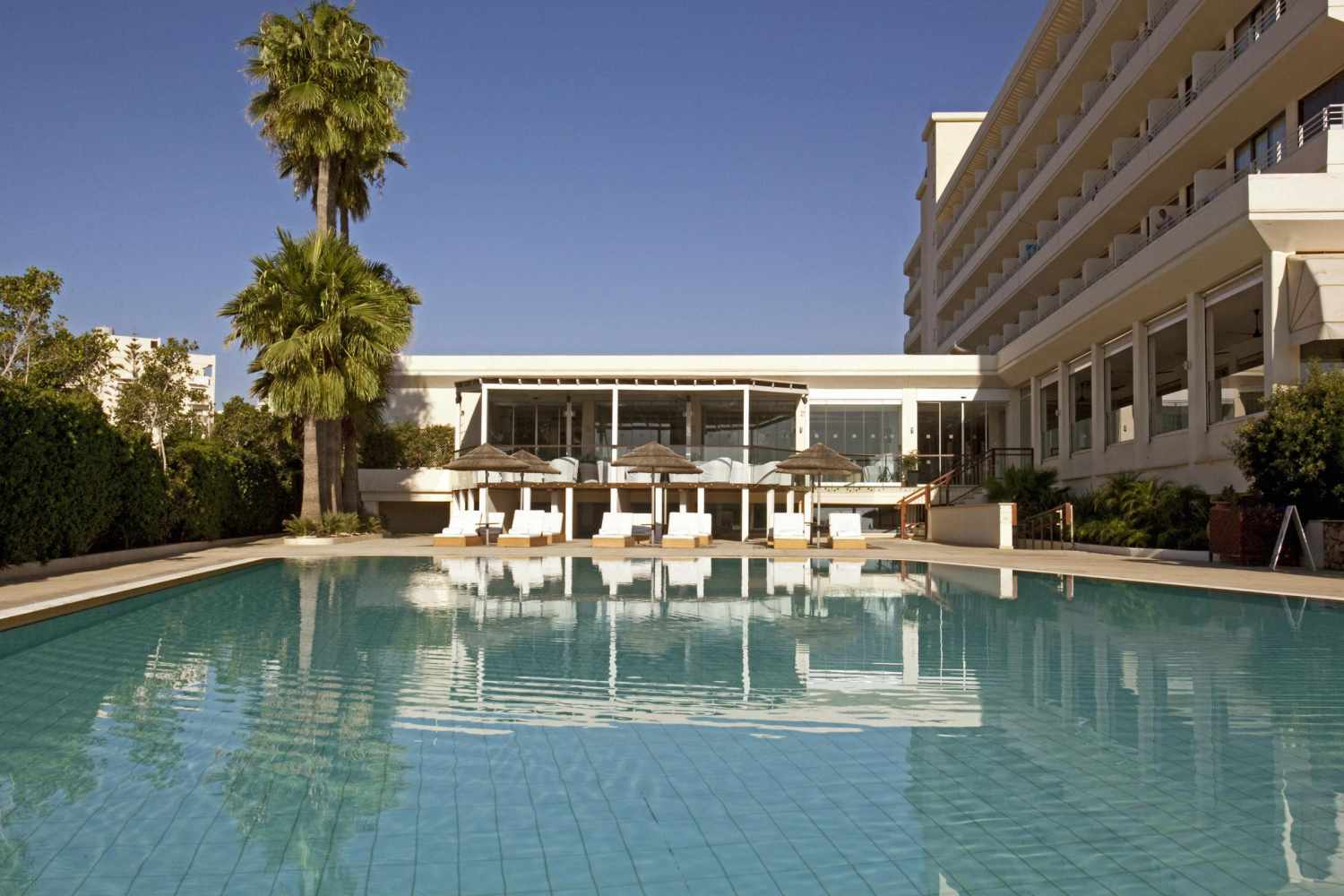 Capo Bay Hotel image 3