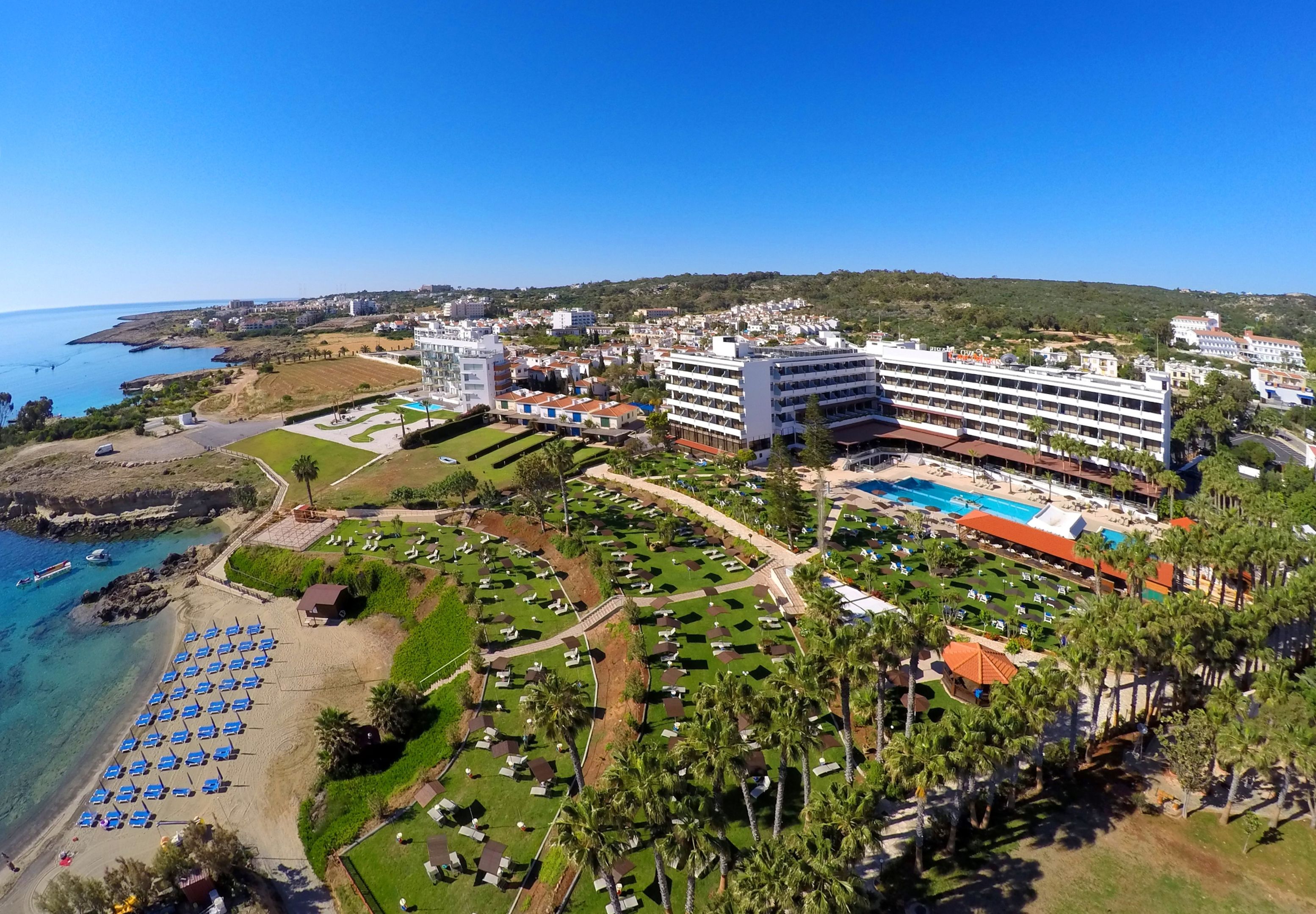 Cavo Maris Beach Hotel