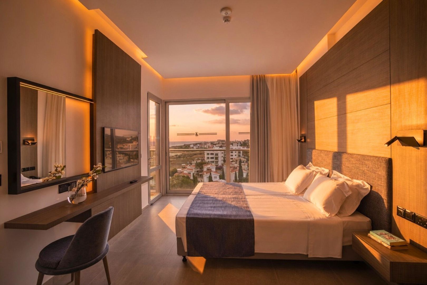 Cavo Maris Beach Hotel image 1