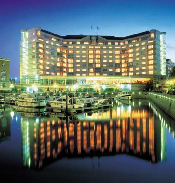 The Chelsea Harbour Hotel image 3