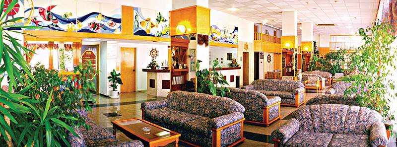 Kapetanios Bay Hotel image 2