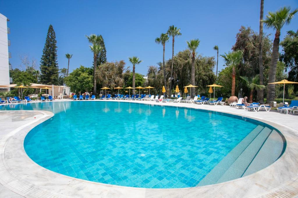 Papouis Protaras Hotel image 0