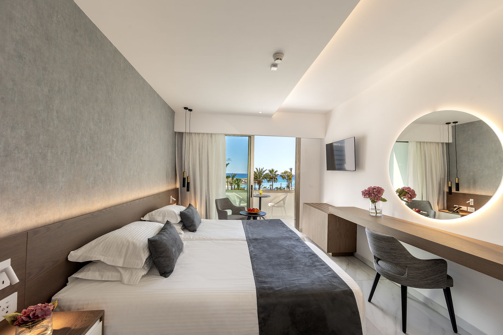 Pavlo Napa Beach Hotel image 1