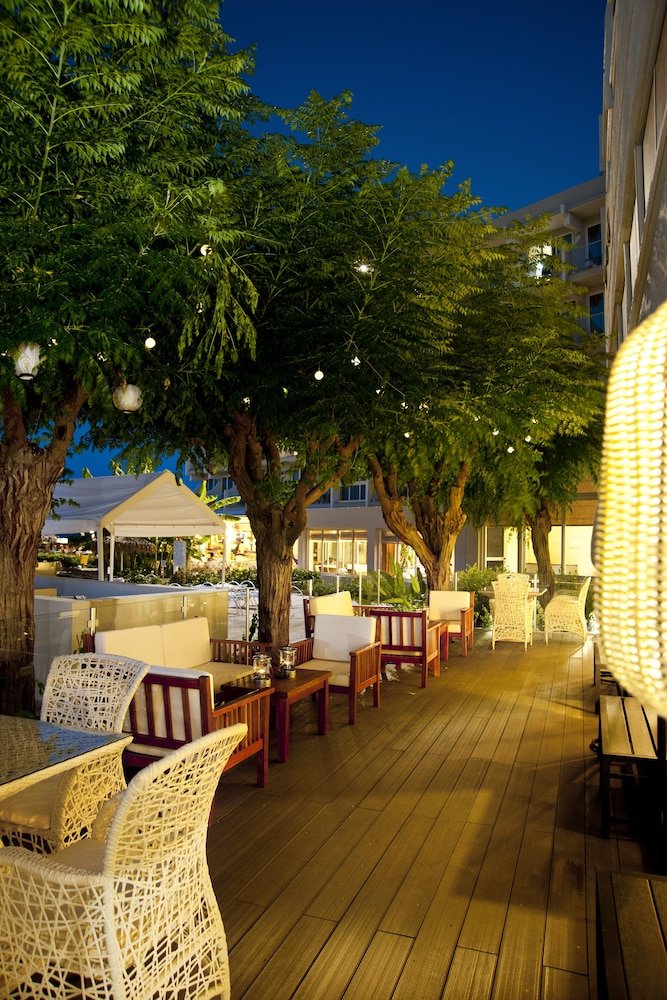 Pernera Beach Hotel image 1