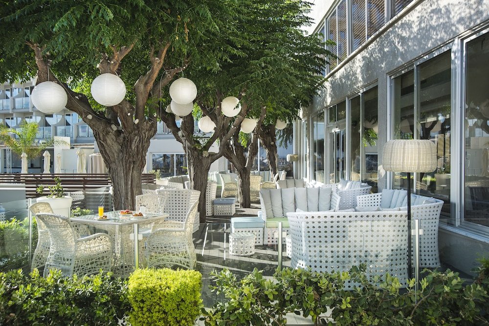 Pernera Beach Hotel image 0