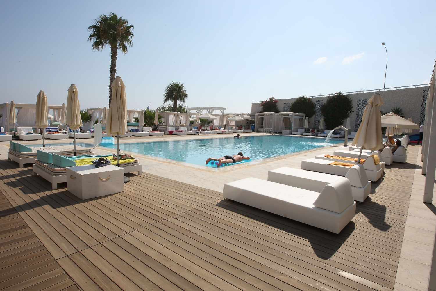 Silver Sands Beach Hotel image 3