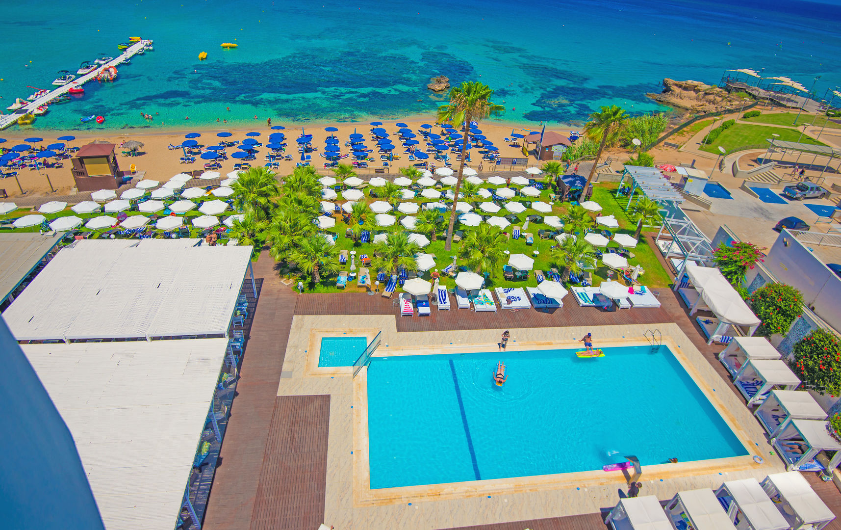 Silver Sands Beach Hotel image 0