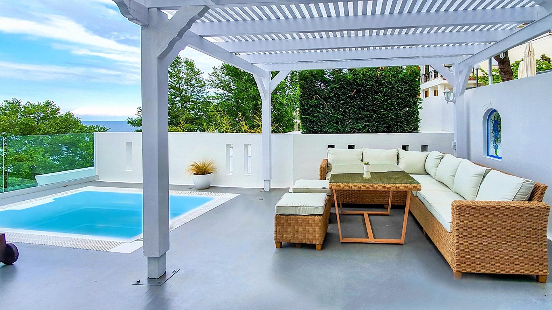 Panorama Suites & Spa image 2