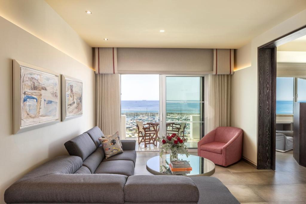 St Raphael Resort & Marina foto 15