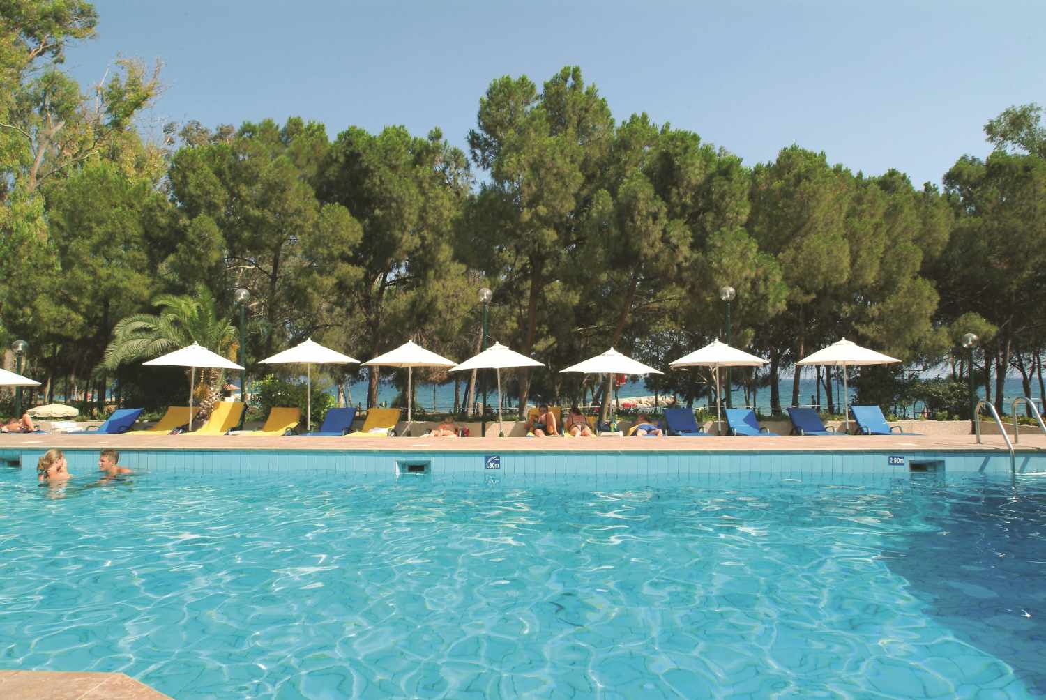 Park Beach Hotel image 1