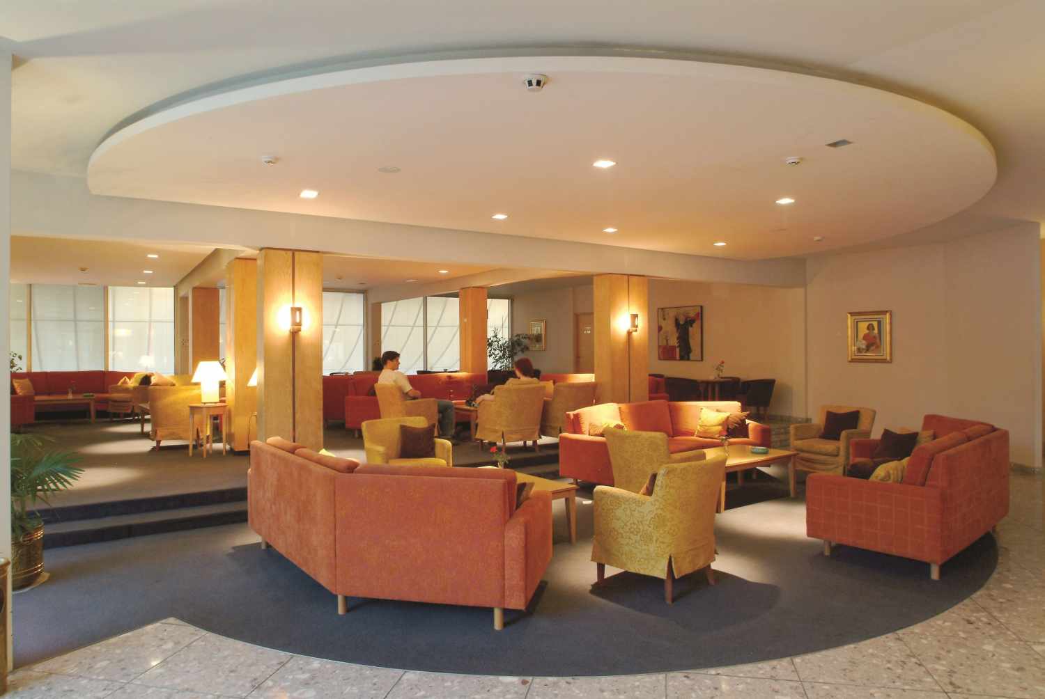 Park Beach Hotel image 3