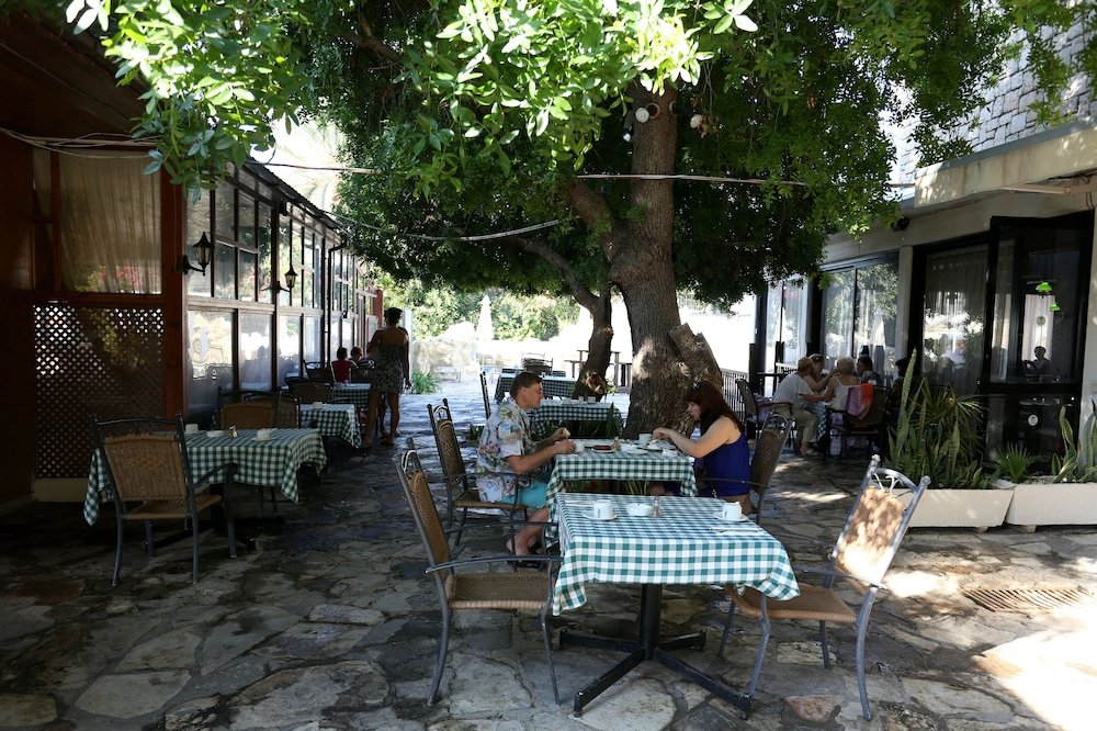 Dionysos Central foto 28