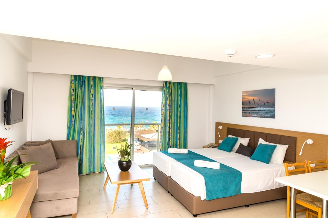 Helios Bay Hotel and Suites foto 2