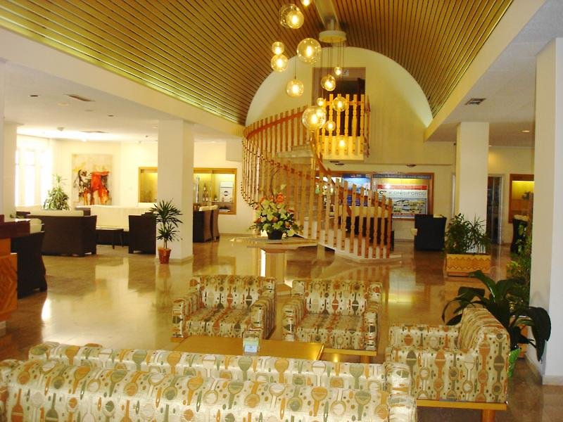 Kissos Hotel image 1