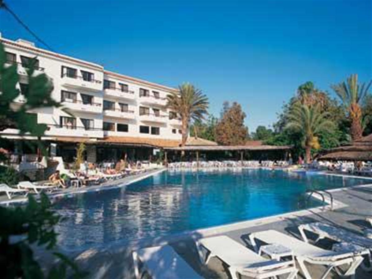 Paphos Gardens Holiday Resort image 3