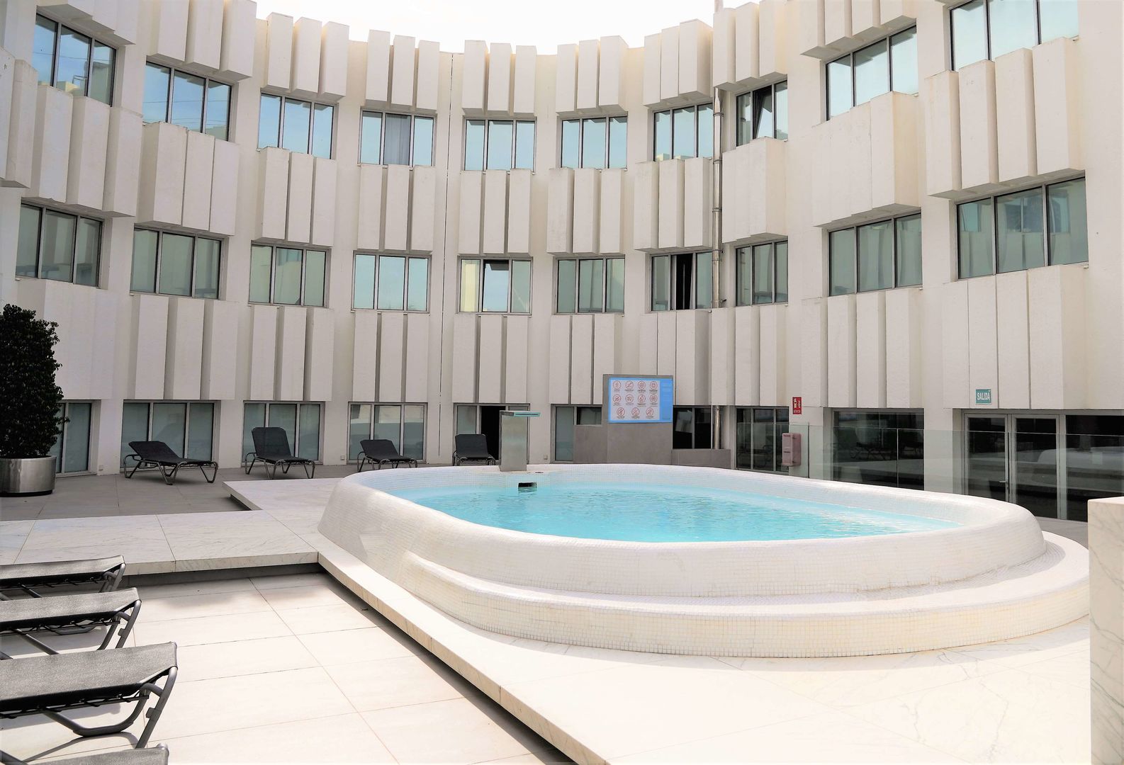 Port Azafata image 0