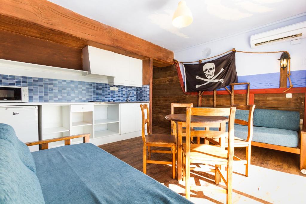 Pirates Village Apartments foto 12