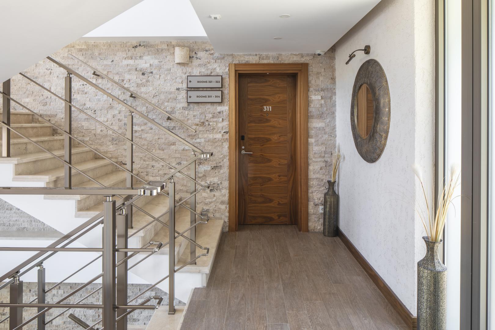 Marmeren badkamer — Spektr Hotel Bodrum