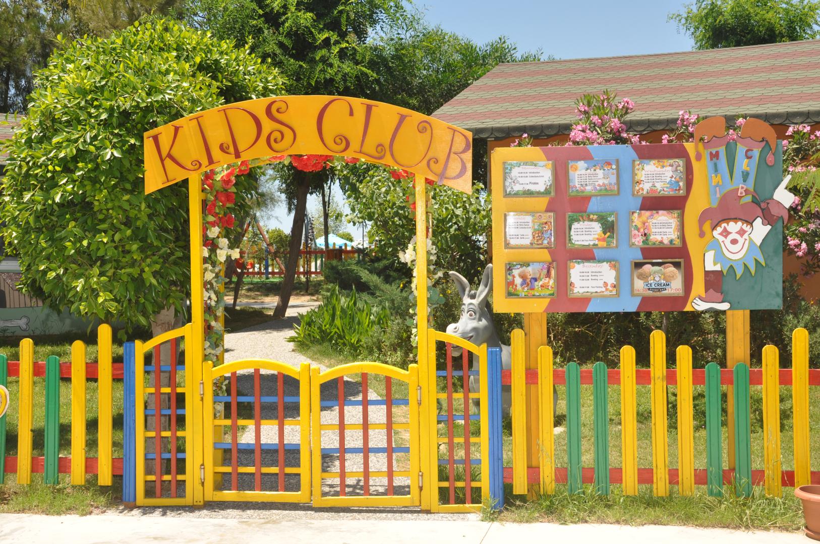 Armas Pemar Beach Resort image 1