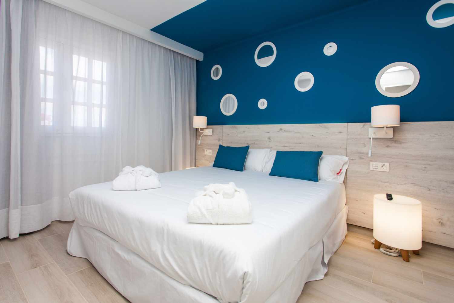 R2 Bahía Kontiki Beach Apartments image 1