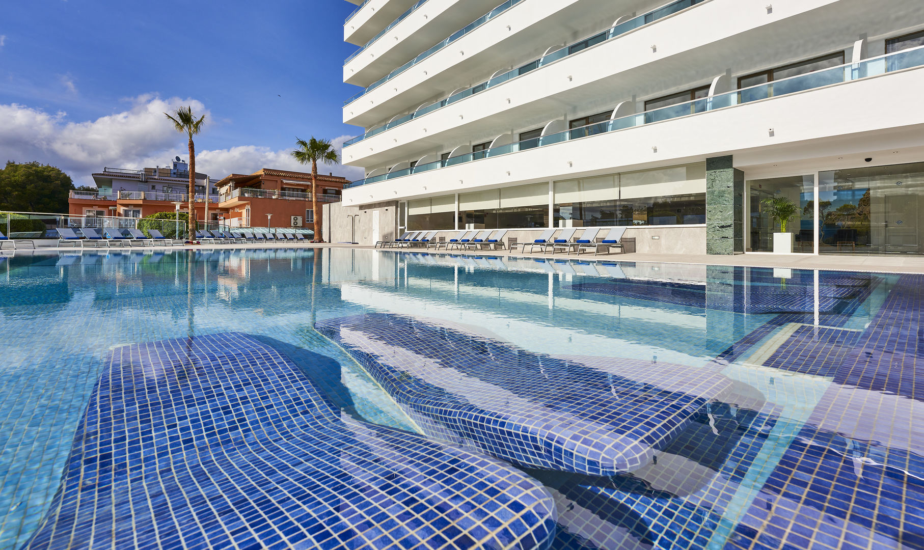 Globales Torrenova image 0