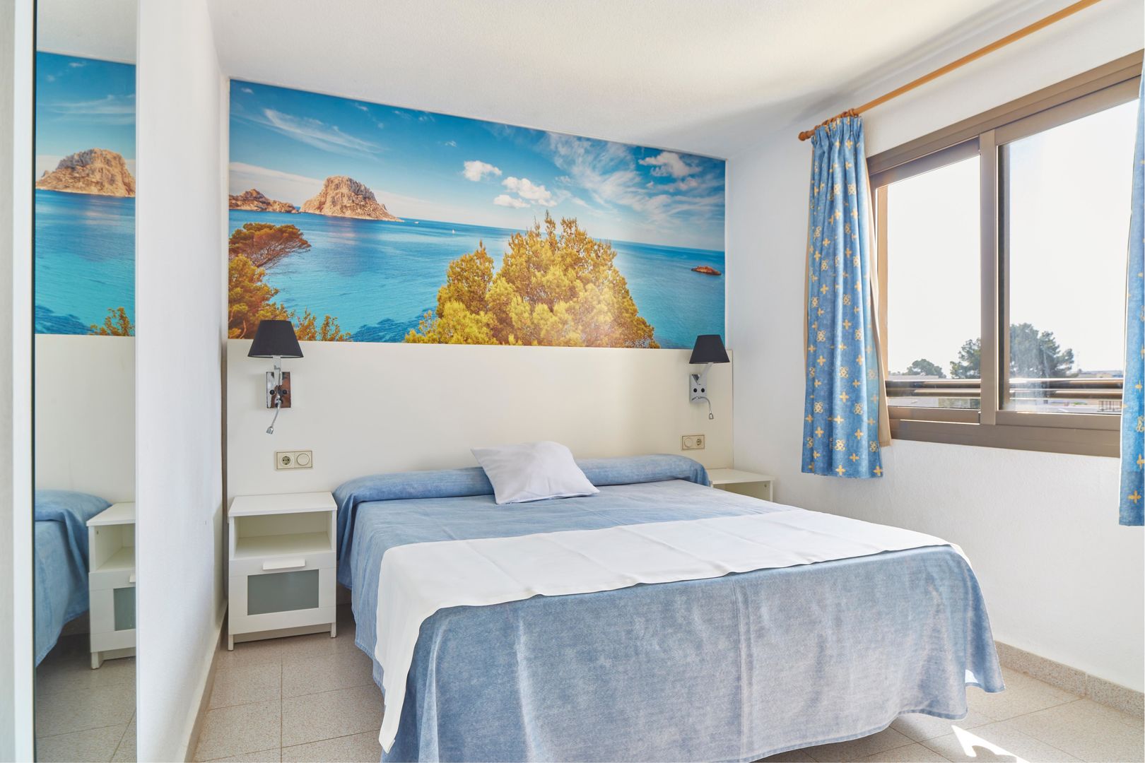 Aptos Casa Luís by Invisa image 1