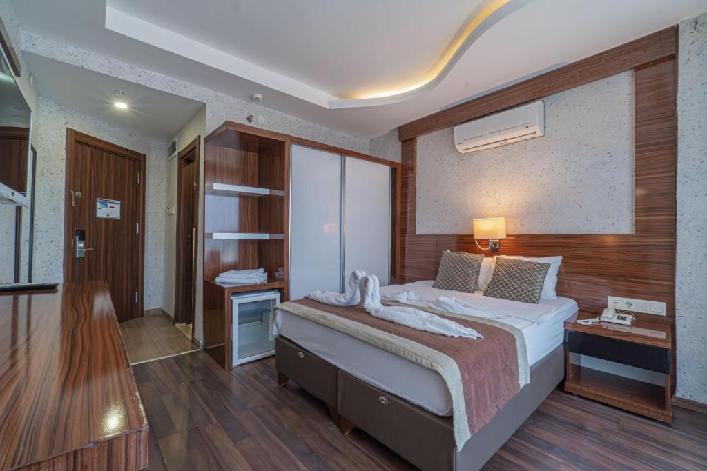 Grand Barhan Hotel image 1