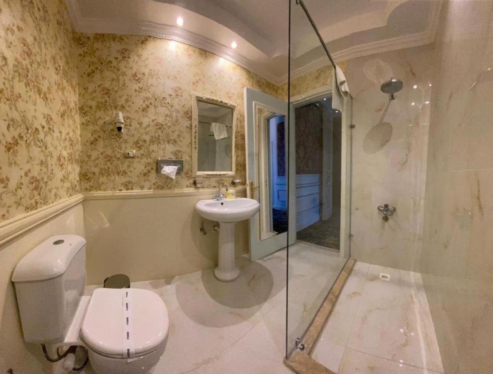Paradise Inn Windsor Palace Hotel foto 12
