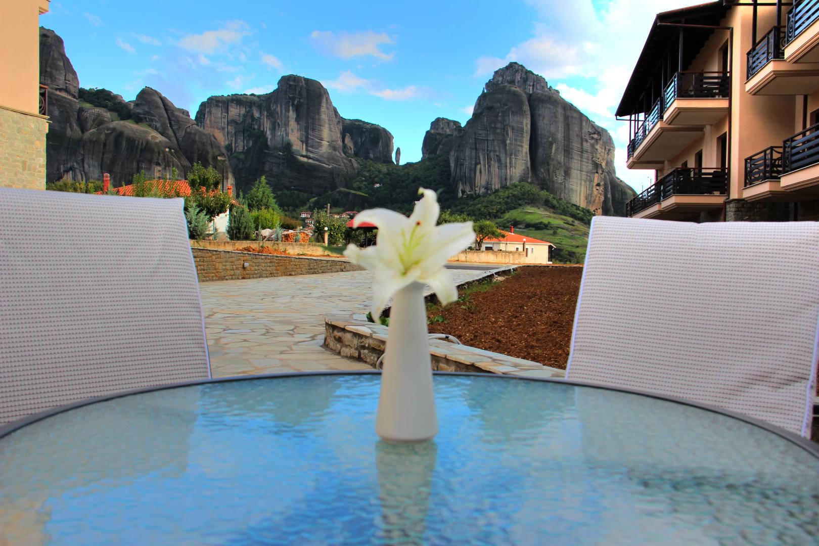 Grand Meteora Hotel image 2