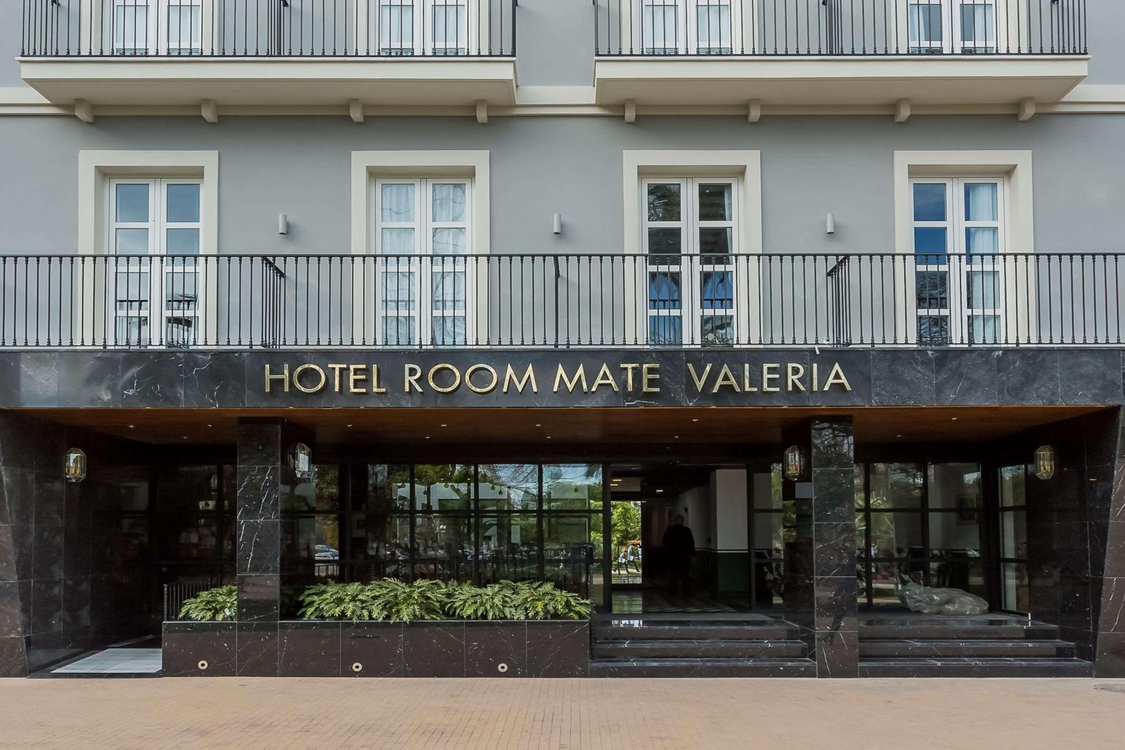 Hoofdingang van het hotel — Room Mate Valeria